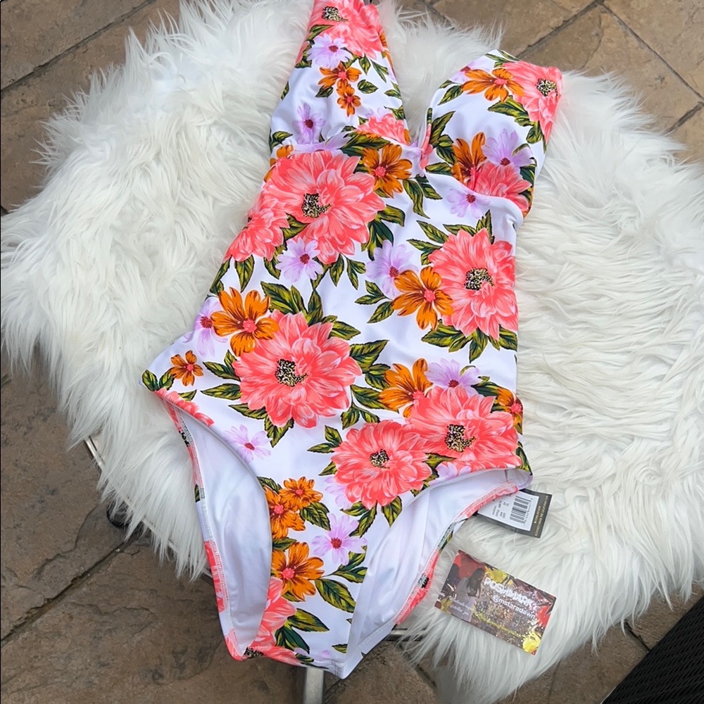 NWT Floral Swimwear